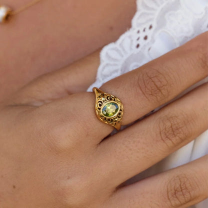 Mystic Emerald Gold Ring